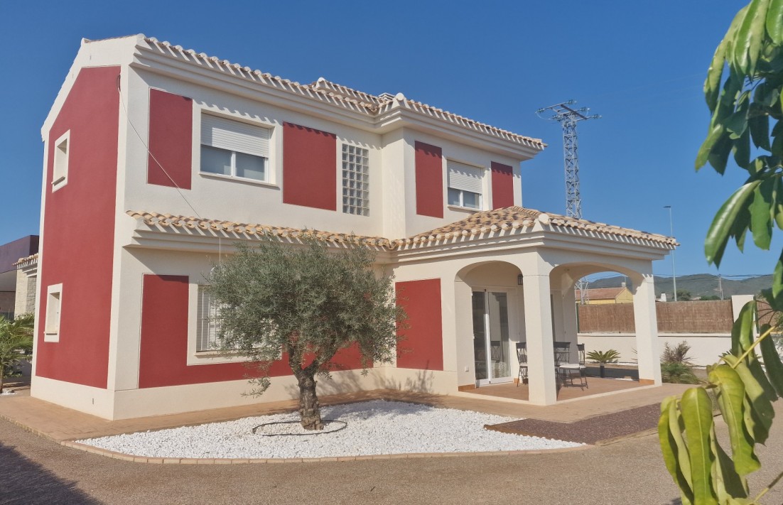 Llave en mano - Villa - Lorca