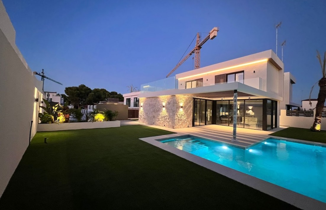 Nueva construcción  - Villa - Orihuela Costa - Lomas de Cabo Roig