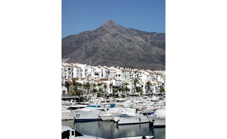 Nouvelle construction - Apartement - Marbella - Urbanización Nueva Andalucía J, 9. 29660 Marbella,