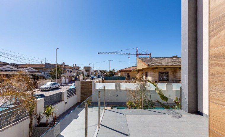 Llave en mano - Villa - Torrevieja - La Mata