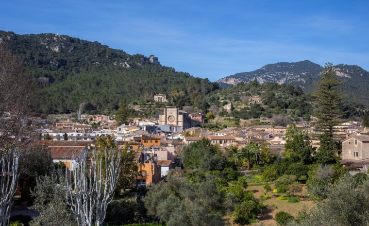 Nueva construcción  - Adosado - Esporles - C. de Ca l'Onclo, 07190 Esporles, Illes Balears