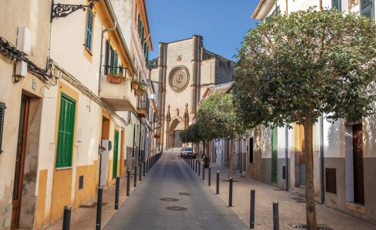 Nueva construcción  - Adosado - Esporles - C. de Ca l'Onclo, 07190 Esporles, Illes Balears