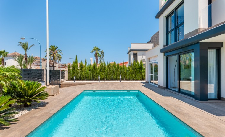 Nueva construcción  - Villa - La Manga del Mar Menor - Playa Honda